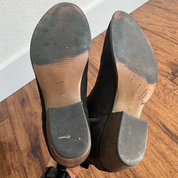 Black leather booties! - Picture 6 of 6